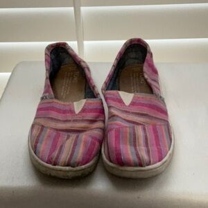 Toms